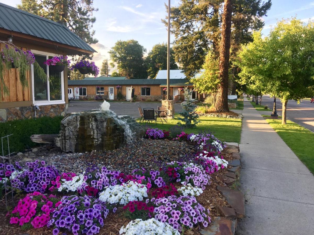 Evergreen Motel Libby エクステリア 写真