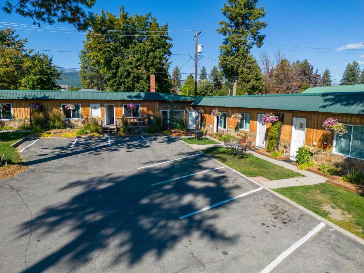 Evergreen Motel Libby エクステリア 写真