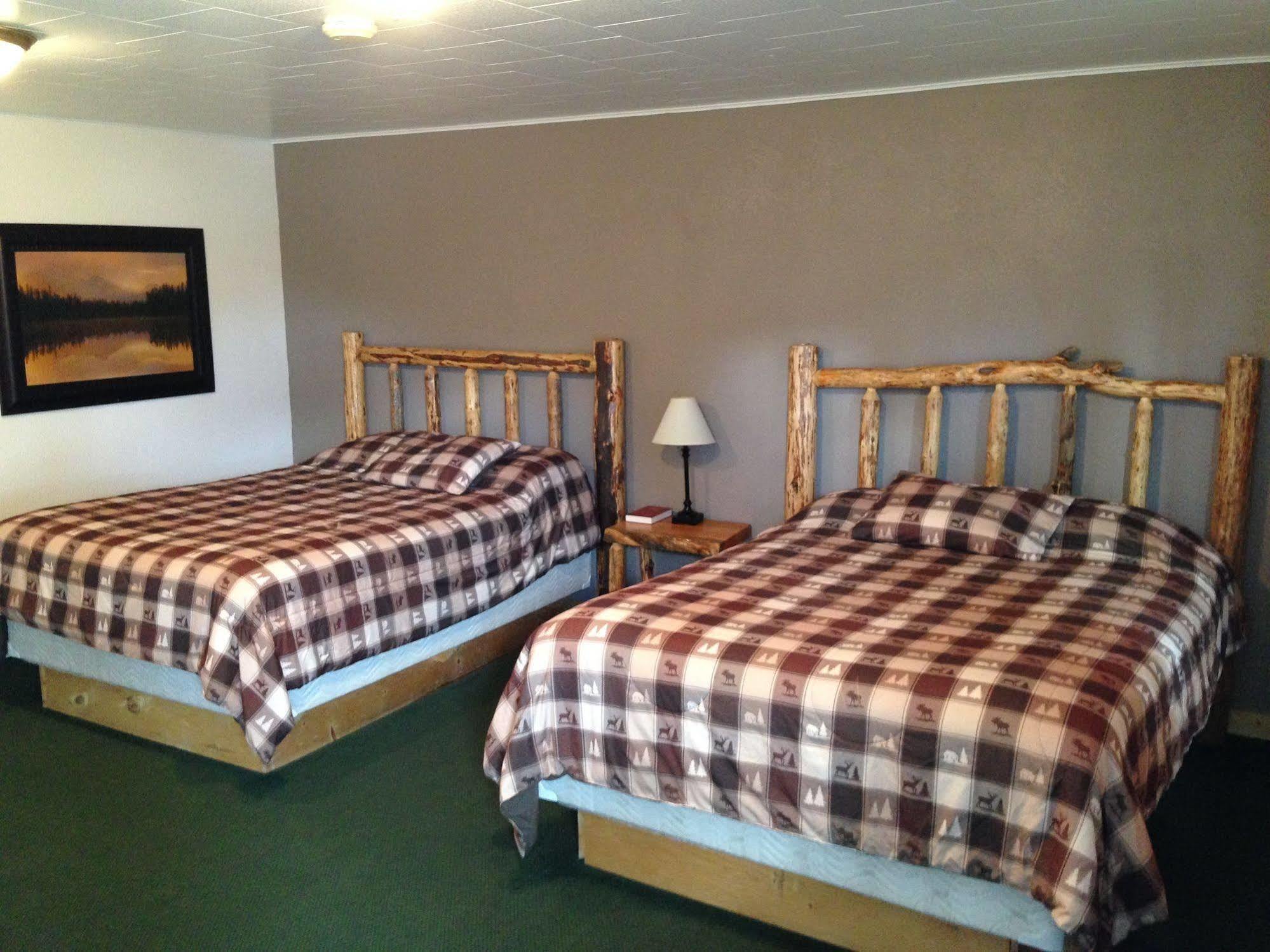 Evergreen Motel Libby エクステリア 写真